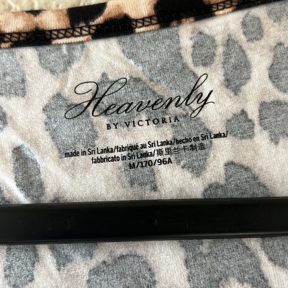 New with tags 3 piece Victorias Secret work out set stretch - Picture 6 of 9